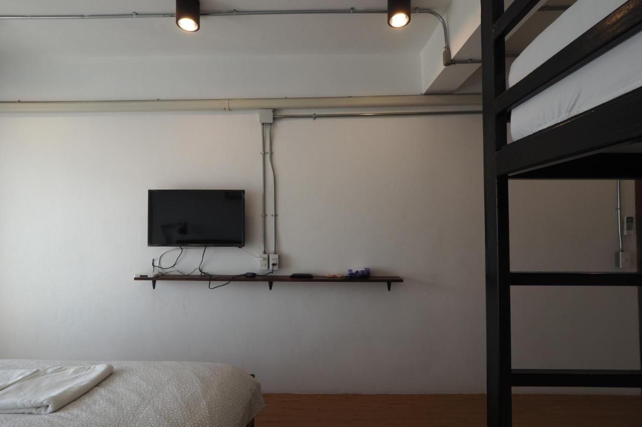 Labkoff Cafe And Hostel 北碧府 外观 照片
